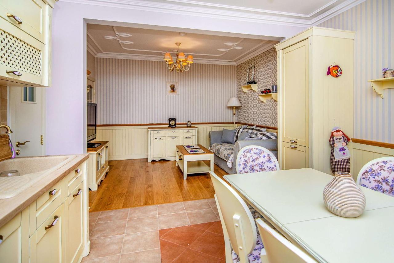 Central Shabby Chic Flat Close To Paid Parking Leilighet Varna Eksteriør bilde