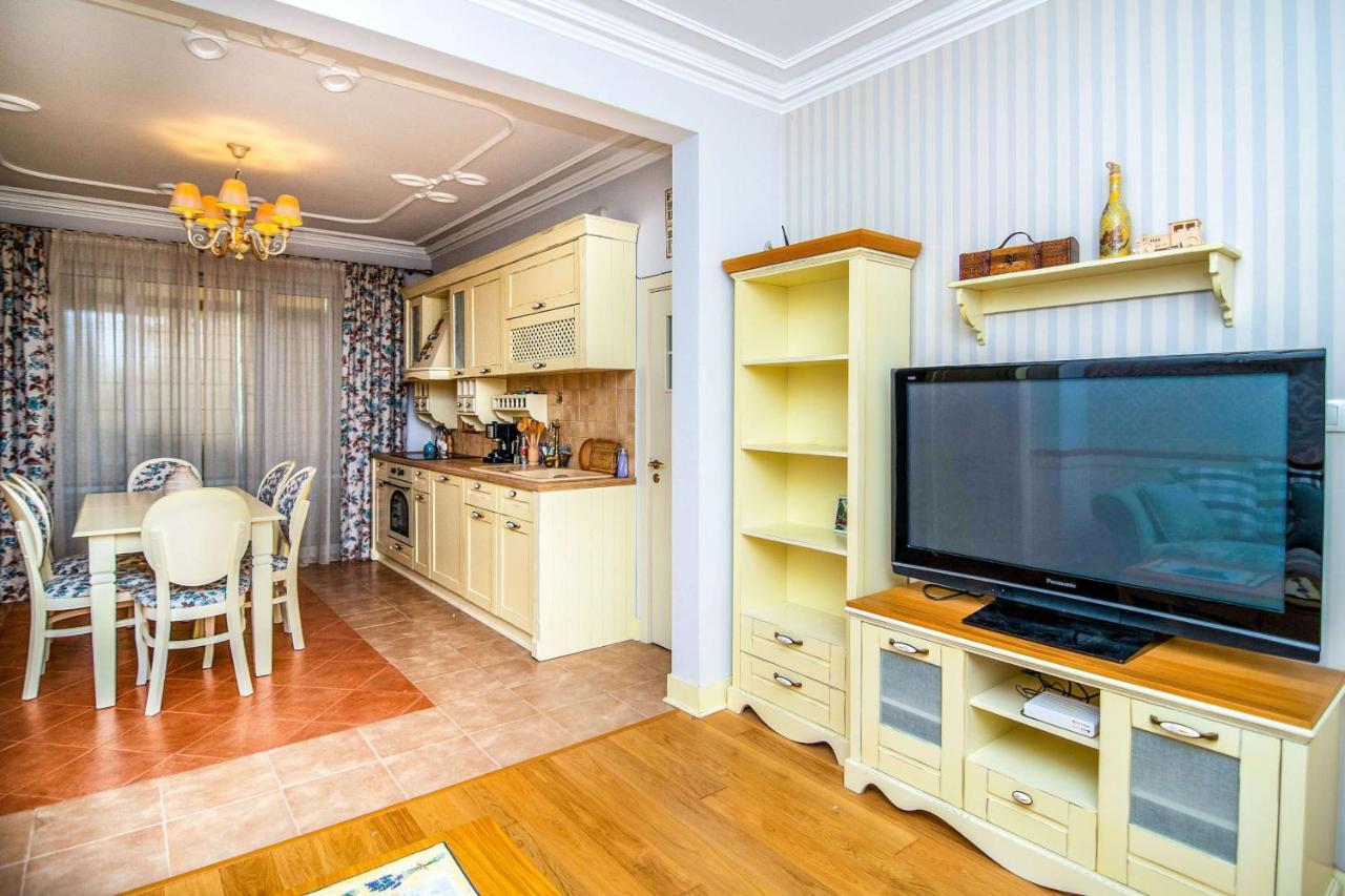 Central Shabby Chic Flat Close To Paid Parking Leilighet Varna Eksteriør bilde