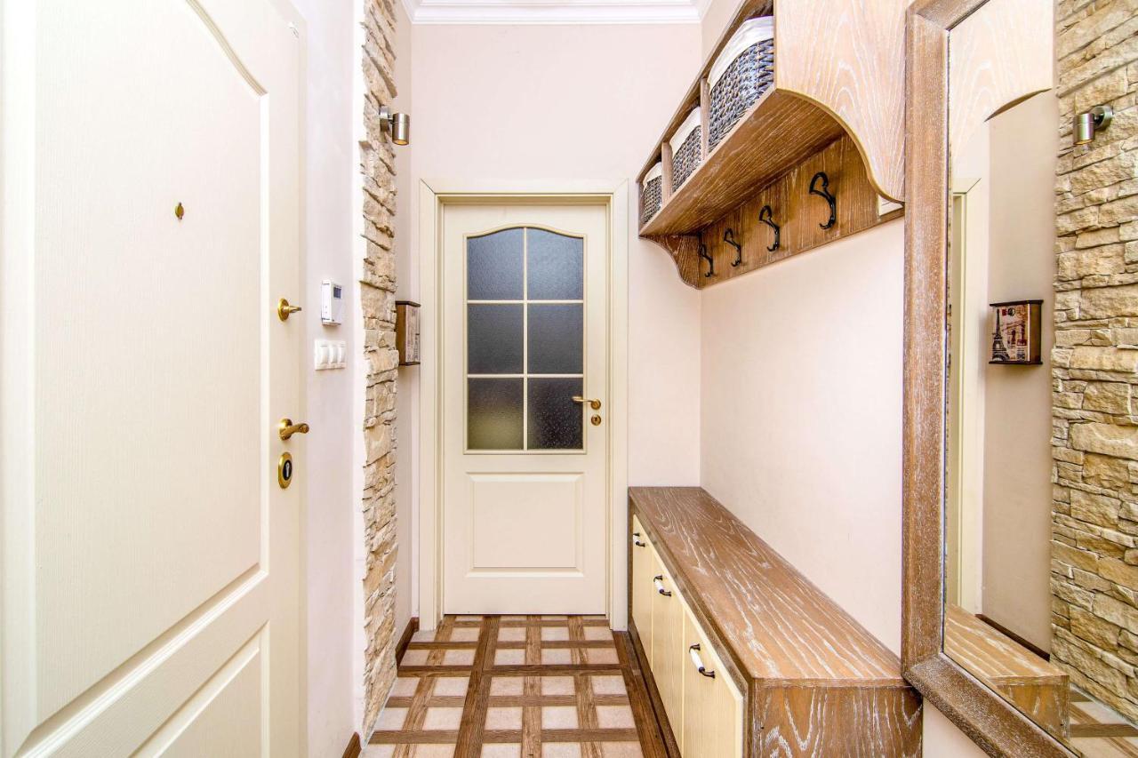 Central Shabby Chic Flat Close To Paid Parking Leilighet Varna Eksteriør bilde